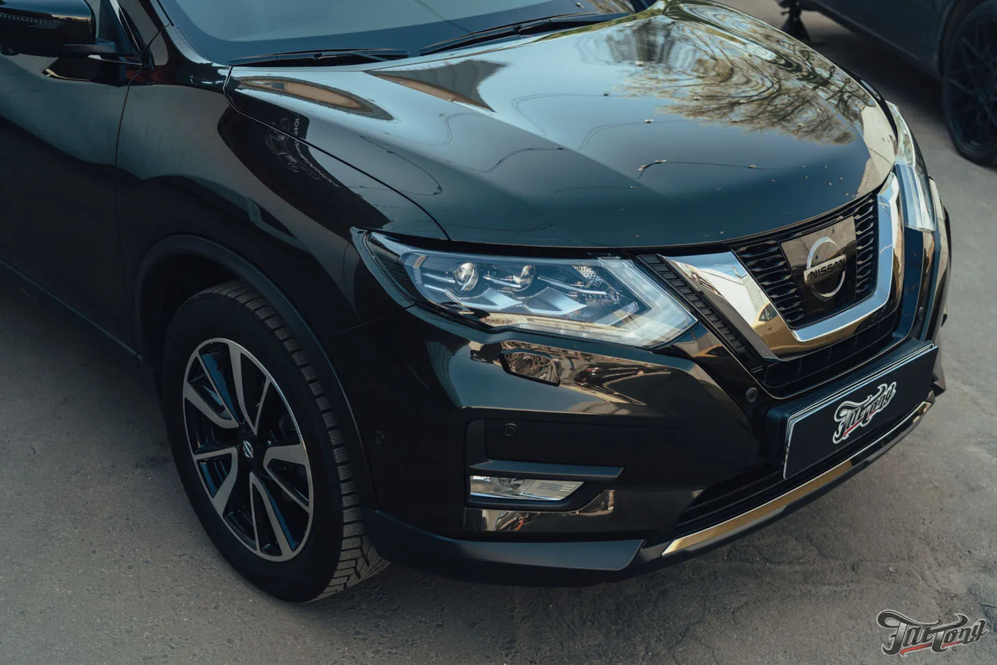 Полировка кузова с покрытием керамикой и мойка подкапотного пространства для Nissan X-trail
